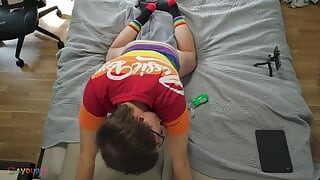 Đụ một con búp bê tình dục trong chiếc quần tóm tắt niềm tự hào gợi cảm!