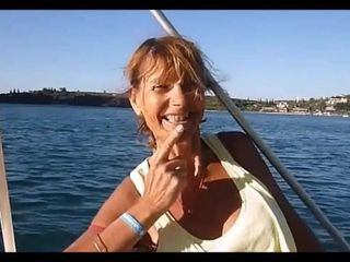 De férias em um barco perto de Marselha