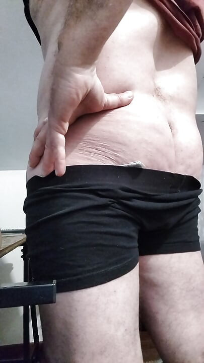 Showing my asshole until i come in front of thecamera