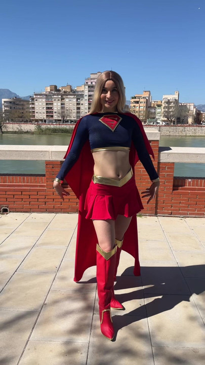 Sí, soy la super chica que estabas buscando