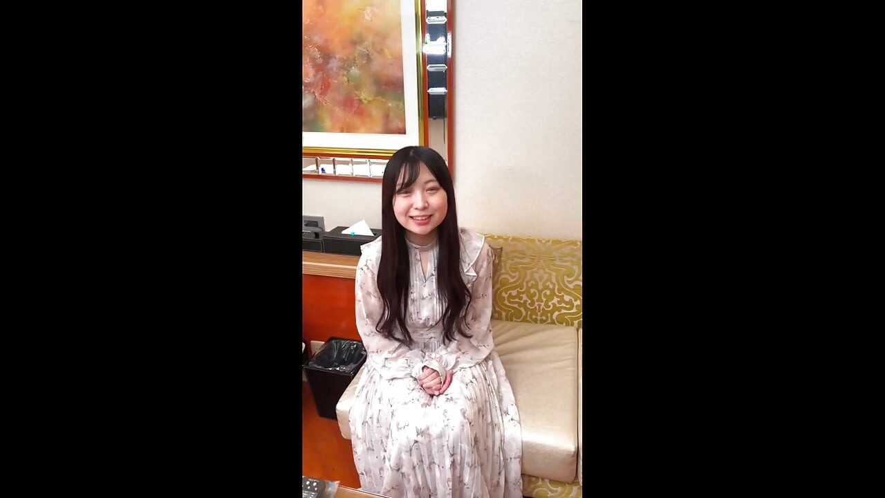 Part 1 "I don't want to betray my boyfriend..."Timing method () SEX with Koharu (26), a small animal office lady who will be newly married next month!
