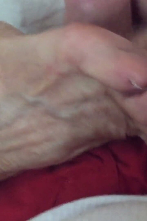 Ha footjob kul med moster Ann JOI
