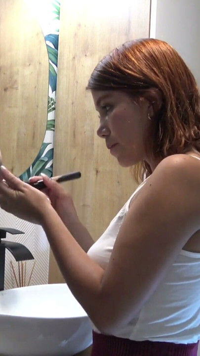 Hot sexy tight pussy redhead girlfriend in the bathroom no panties tases in a miniskirt | Clip 1