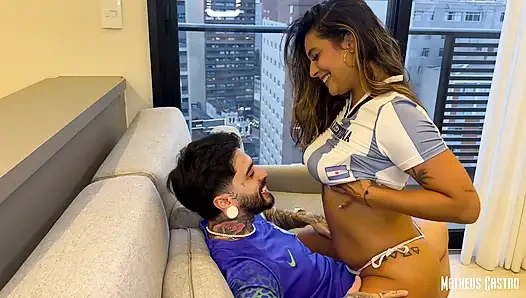 Brezilya Dünya Kupası'nda Arjantin'e kaybettikten sonra, Arjantinli arkadaşım beni ziyarete geldi ve teselli etti