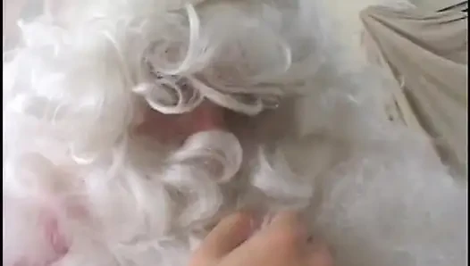 Noel Baba'nın güzel bir oral seks için gelmesini izle