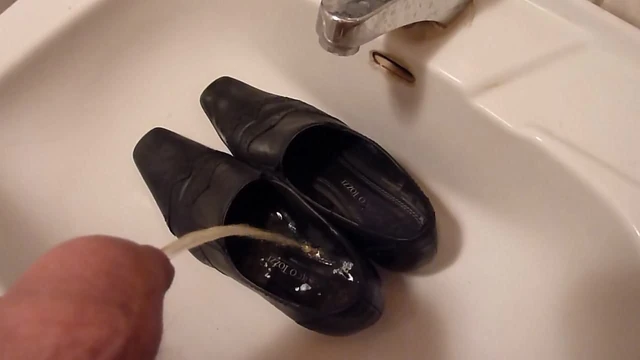 Piss in wifes old work shoes