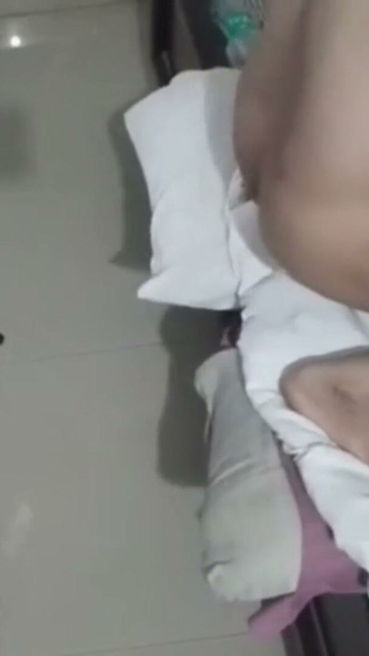 Mi novia hizo un video de sexo en el hotel | Clip 1