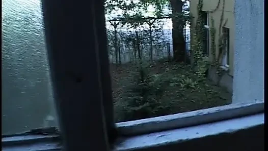 Alman Kapılarının Arkasında Özenle Siktir Edilir - Tam Film