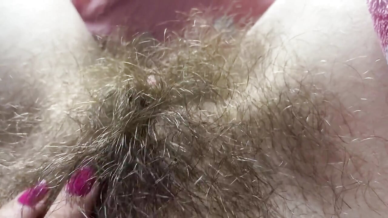 Clítoris monstruo en la jungla