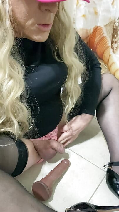 Part 2 Crossdresser amateur slut tries to squirt on a cock for guys and milf stepmom