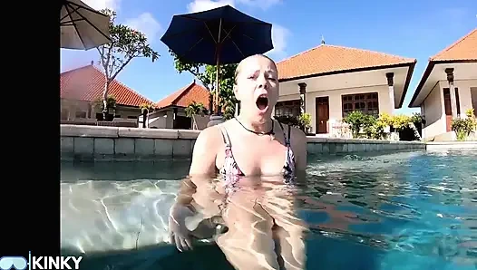 Havuzda nefes tutma eğitimi