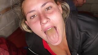 Compilation d’éjaculations sur le visage et dans la bouche de filles uruguayennes