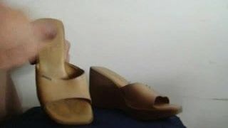 Cum on Friend camel shoes
