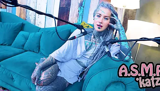 S hakkında konuşuyorum - utanç - asmr podcast sfw konuşuyor gotik sıska kız dreadlocks dövmeli model dövmeli kız