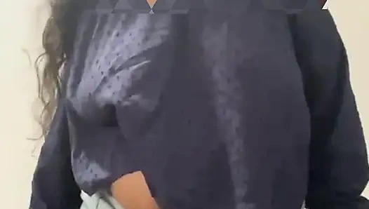 Hintli kızın özel oyun zamanı - boşalmamı izle