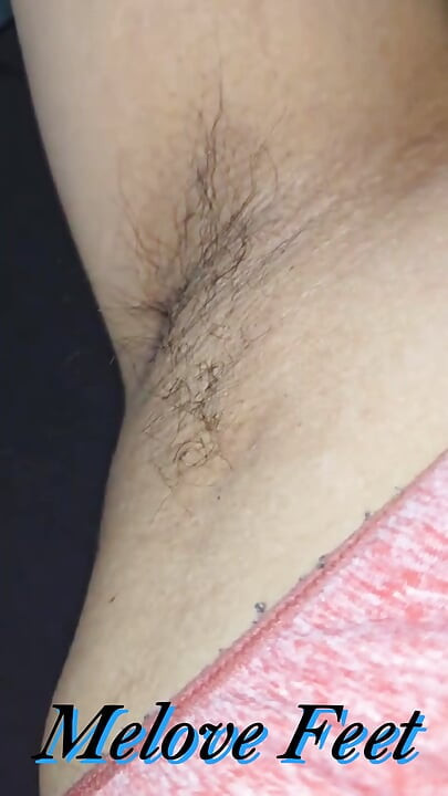 Melove Showing her Hairy Armpits and her...