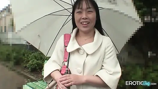 Meine behaarte asiatische JAV-stiefmutter wird unzensiert gefickt