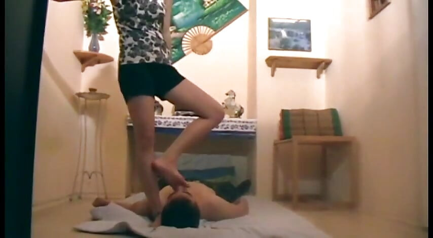 Bofetadas de pie a Richie