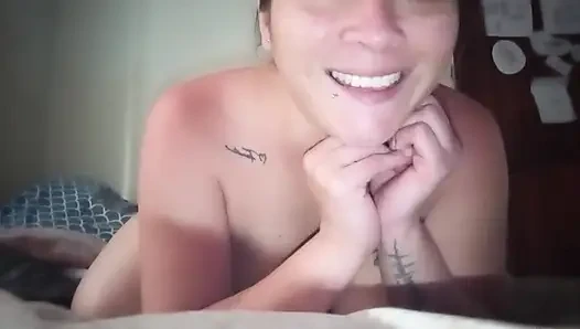 Perla Sofia Is Horny and Hot