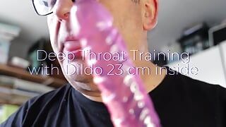 Halsfick-training mit dildo 23 cm drinnen
