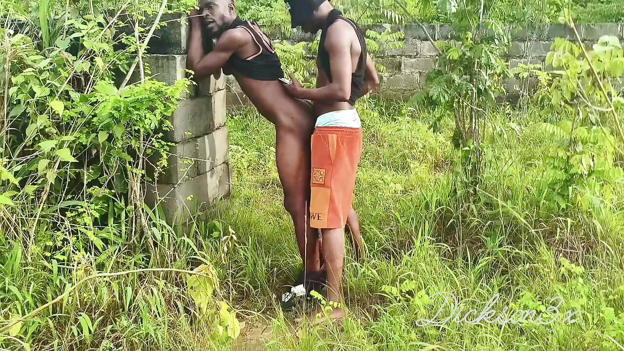 Ebony Creamy Bussy Decide to Btm for Huge Dick After a Long While in an Abandoned Government Site