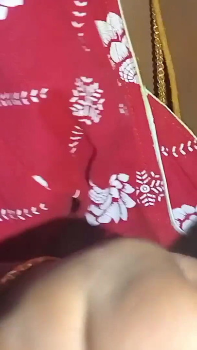 Moment spectaculaire de « "Une femme joue sur son mari en faisant basculer la bite et éjaculer dans la bouche »
