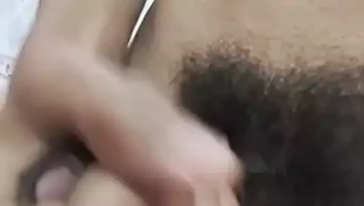 Kıllı siyah çük mastürbasyon