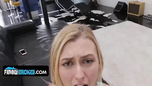 Büyük memeli naiomi mae yüze boşalma tam film