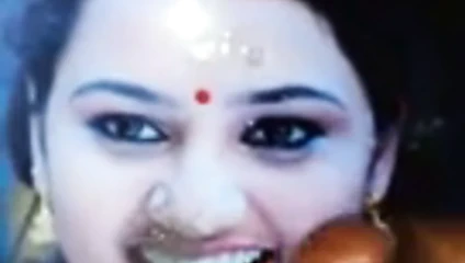 Mallu serial aktris pratheeksha boşalmak haraç