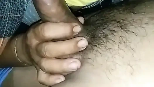 Istri teman berhijab nyepong