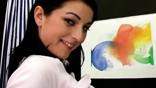 Öffne weit deine süße enge, feuchte muschi, kleine hure. Ich will es stark knallen