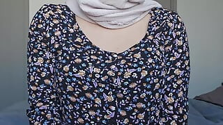 85. Mommy's Lesson Mia Niqab