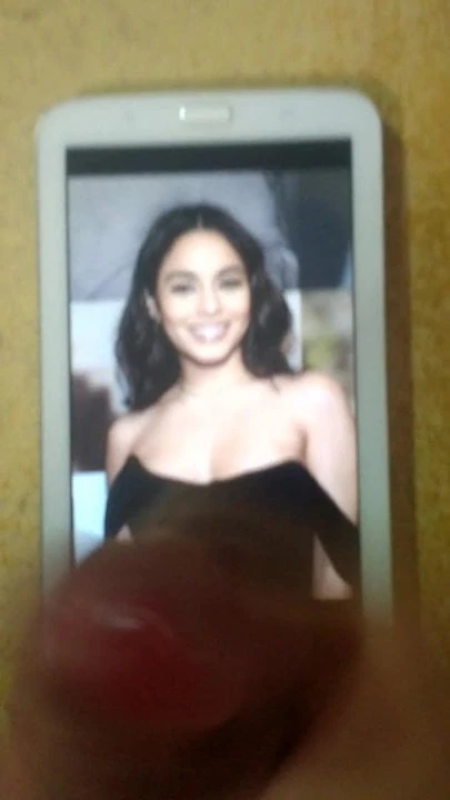 Vanessa hudgens cumtribute