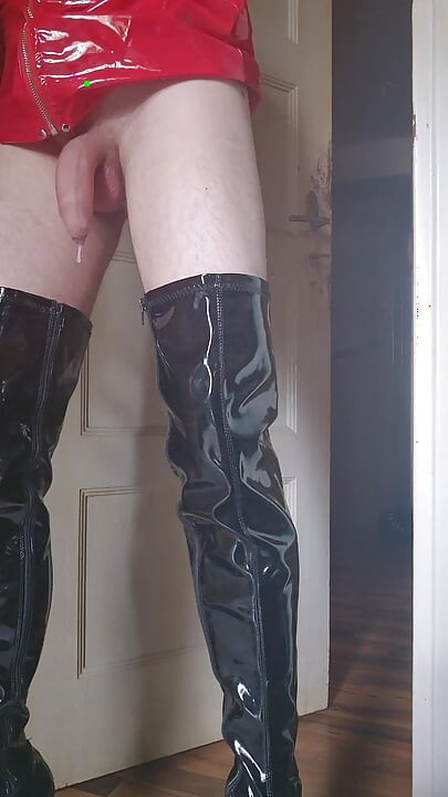 I'm jerking off in my new outfit