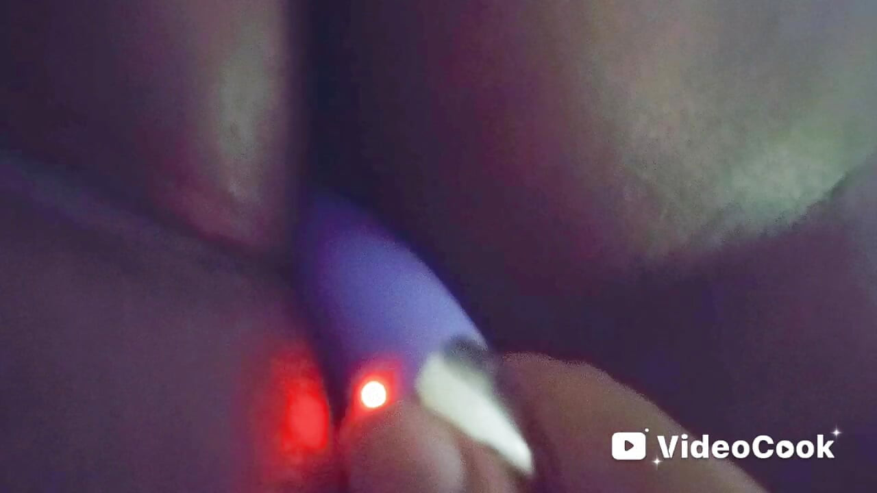 Late Night Vibrator Play!!