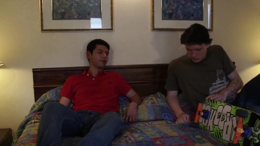 大屁股生性交和性交惊喜大 twink 与大鸡巴