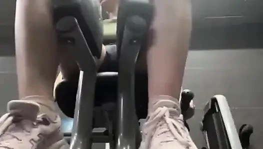 Jucielussie do public show in the gym