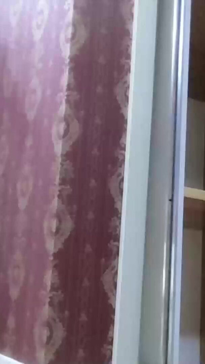 Evli Cocukk Bakicisi Kadini Sikerken Gizllii Kameraya Aliyor Turk Porno | Clip 1