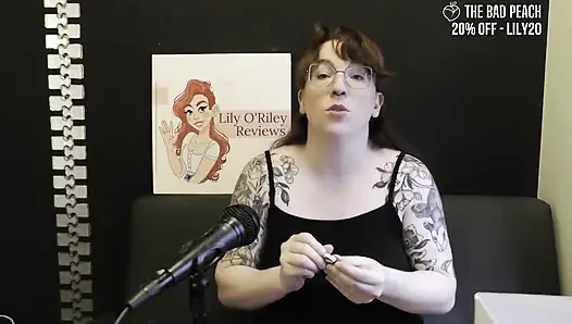 Ulasan NSFW tentang vibrator honey pistil jilat dari bad peach