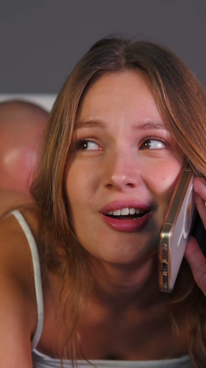 Używał mojego ciała, podczas gdy rozmawiałam przez telefon | Klip 1