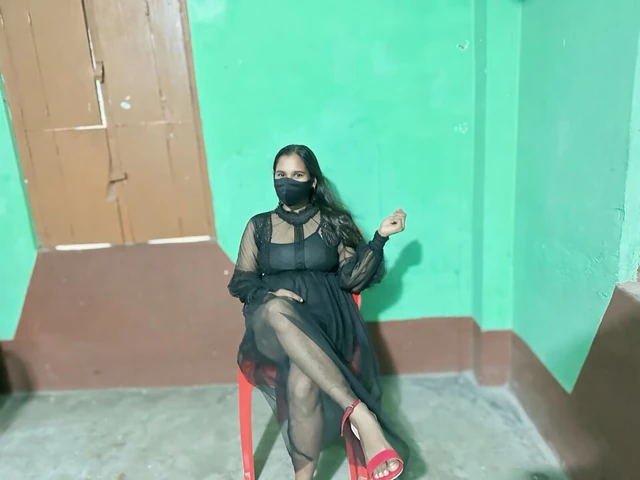desi village boudi fuck to her devor in bikini