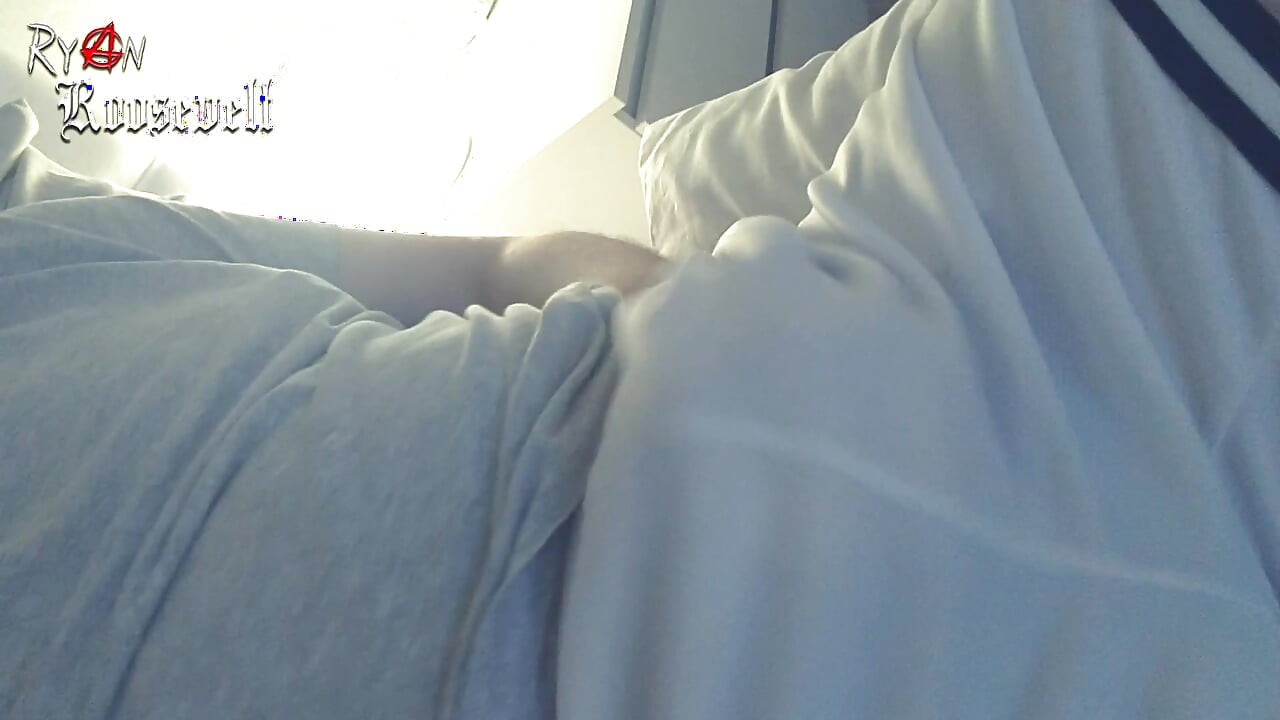 Ruka u mojim gaćicama