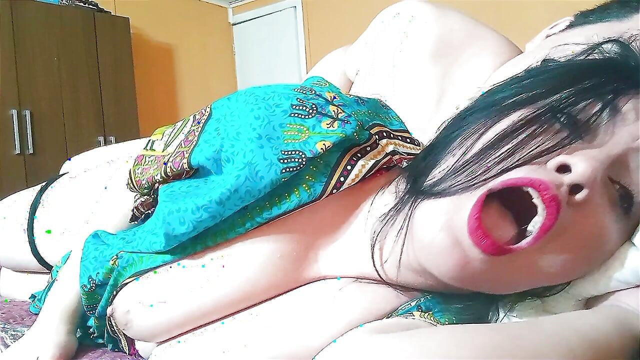 I have intense sex with my Indian stepmother, but I told her not to scream so loudly because we might get caught.