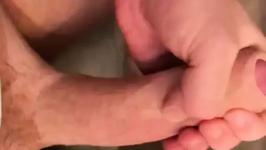 Bazı kaliteli porno izledikten sonra büyük horoz sağladım.
