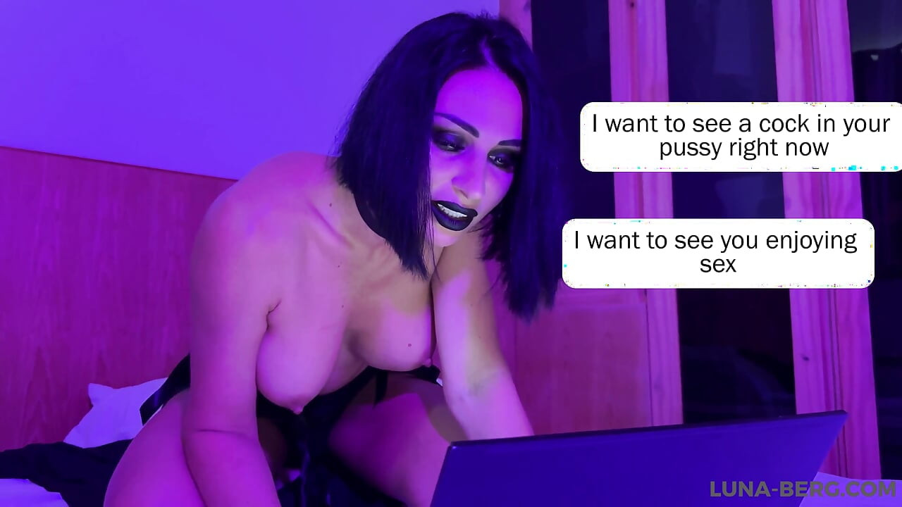 Menina Gótica Vizinha Faz Show De Corno: Convida Vizinho Para Sexo Quente Na Transmissão Ao Vivo Paga