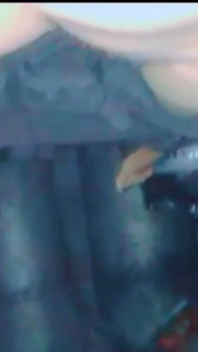 Sıcak seksi Asyalı desi romantik kız aşırı heyecanda duyularını kaybetti | Klip 1