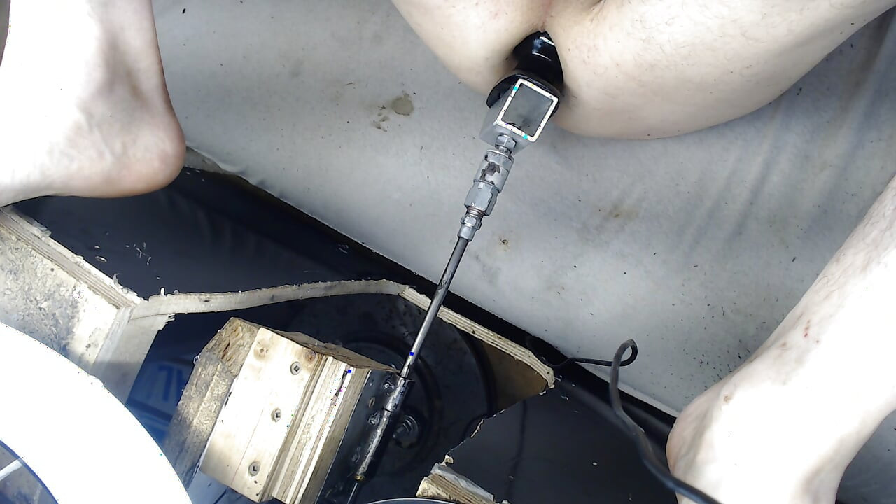 MACHINE FUCKED HUGE PLUG