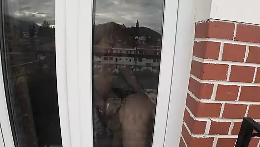 PELACUR KELINCI MENDAPAT WORTEL BESAR KE LUBANGNYA!