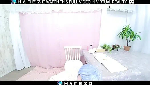 Японская пухлая девушка Мика Амимура, которая любит бурный секс, в VR.