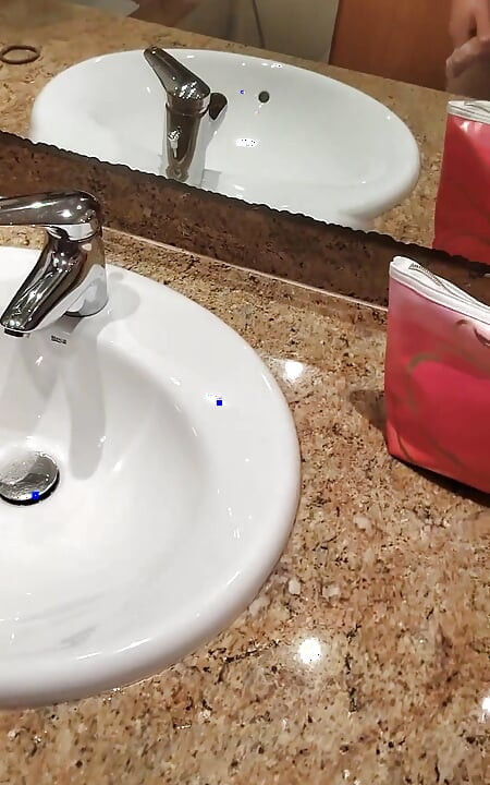 Watch for My Teen Stepsister at the Hotel Room. They Caught Me and Give Me a Handjob in the Shower